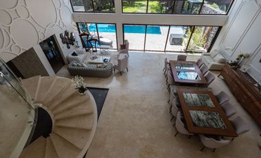 Residencia de Alta Gama en Venta – Jardines del Pedregal, Ciudad de México