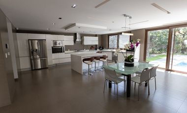 Residencia de Alta Gama en Venta – Jardines del Pedregal, Ciudad de México