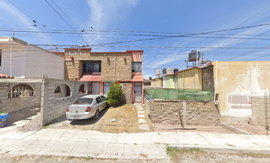 CASA EN CALLE PRIVADA PAPAYUELA , SANTA TERESA, HUEHUETOCA , ESTADO DE MÉXICO. ¡¡NO CREDITOS!!