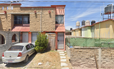 CASA EN CALLE PRIVADA PAPAYUELA , SANTA TERESA, HUEHUETOCA , ESTADO DE MÉXICO. ¡¡NO CREDITOS!!