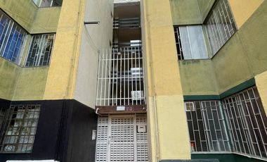 ¡Oportunidad en Soacha! Se vende apartamento ubicado en la Calle 13B #6Este-59, Apto 204, Conjunto San Carlos, SoachaCaracterísticas:  Área privada: 4