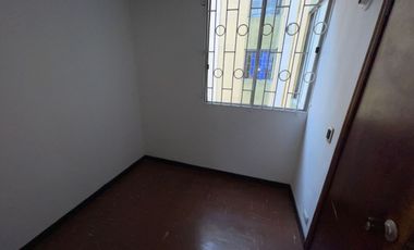 ¡Oportunidad en Soacha! Se vende apartamento ubicado en la Calle 13B #6Este-59, Apto 204, Conjunto San Carlos, SoachaCaracterísticas:  Área privada: 4
