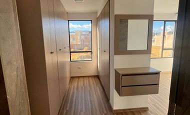 Casas por estrenar en Riobamba – Excelente ubicación y gran plusvalía al norte de Riobamba/25urb23