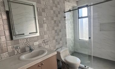 Casas por estrenar en Riobamba – Excelente ubicación y gran plusvalía al norte de Riobamba/25urb23