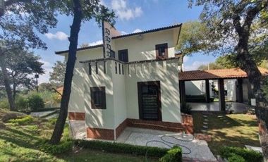 Hermosa Casa Campestre en venta Retorno Centaura Haras Puebla México/ Recuperacion Bancaria