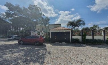 Hermosa Casa Campestre en venta Retorno Centaura Haras Puebla México/ Recuperacion Bancaria