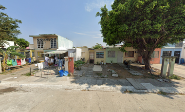 CASA EN CALLE ALBERTO FUSTER, FRACCIONAMIENTO HACIENDA SOTAVENTO, VERACRUZ, VERACRUZ, MÉXICO. ¡NO CRÉDITOS!
