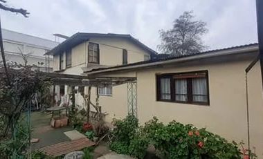 SE VENDE CASA CON LOCALES COMERCIALES CENTRO DE BUIN