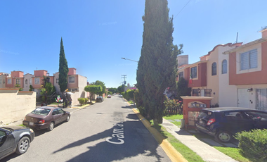 ASOMBROSA  CASA EN REMATE UBICADA EN Marsella, Urbi Quinta Montecarlo, Cuautitlán Izcalli, Estado de México, México