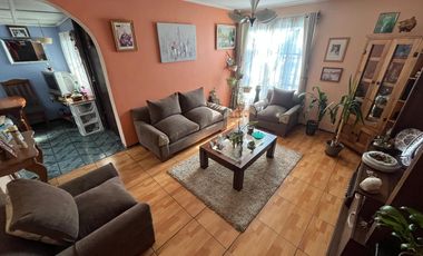 Casa Sólida Ampliada en Excelente Estado, Comuna El Bosque.