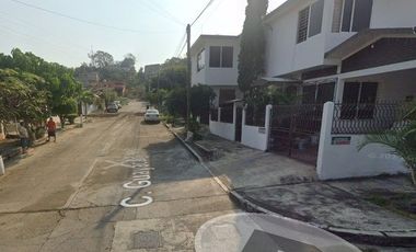 VENTA DE CASA EN COLONIA CHAPULTEPEC POZA RICA VERACRUZ