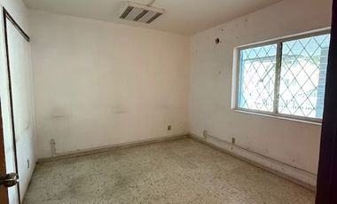 SE VENDE CASA COMO TERRENO EN LA COLONIA AMERICANA GUADALAJARA JALISCO