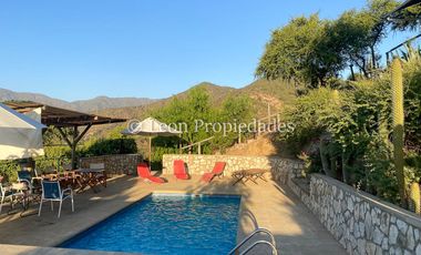 Leon Propiedades vende parcela con casa con hermosa vista al valle, en sector Miraflores, Curacaví.