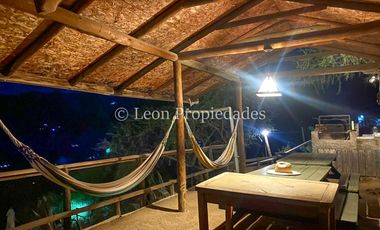 Leon Propiedades vende parcela con casa con hermosa vista al valle, en sector Miraflores, Curacaví.