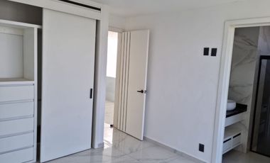 Casa en renta Prados Tepeyac, 4 recamaras, 4 baños, cochera 6 autos Zapopan