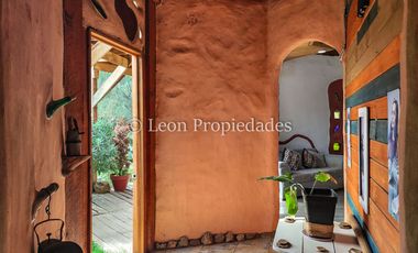 Leon Propiedades arrienda gran y hermosa casa en sector Lo Águila, Curacaví.