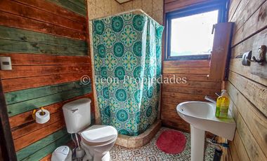 Leon Propiedades arrienda gran y hermosa casa en sector Lo Águila, Curacaví.