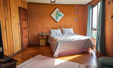 Leon Propiedades arrienda gran y hermosa casa en sector Lo Águila, Curacaví.