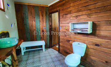 Leon Propiedades arrienda gran y hermosa casa en sector Lo Águila, Curacaví.