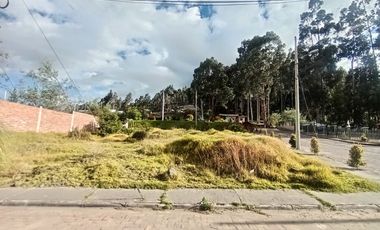 Terreno Esquinero en Urbanización Ricpamba – Riobamba Alta Plusvalía | 3 Frentes | Ideal para Vivienda o Proyecto Inmobiliario/25urb25