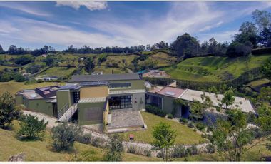 Venta Casa en dos niveles sector Carmen de Viboral Oriente Antioqueño