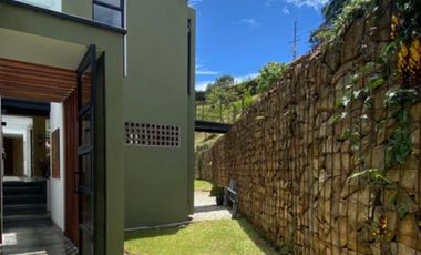 Venta Casa en dos niveles sector Carmen de Viboral Oriente Antioqueño