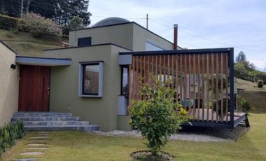 Venta Casa en dos niveles sector Carmen de Viboral Oriente Antioqueño