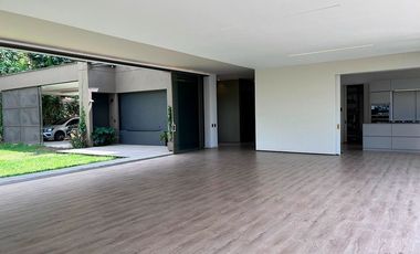 Casa en arriendo en Alto de Palmas, Envigado