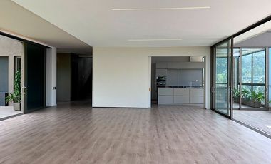 Casa en arriendo en Alto de Palmas, Envigado
