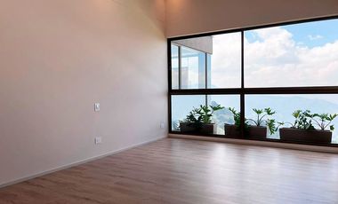 Casa en arriendo en Alto de Palmas, Envigado