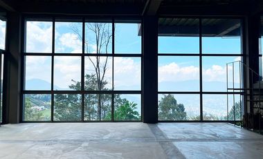 Casa en arriendo en Alto de Palmas, Envigado