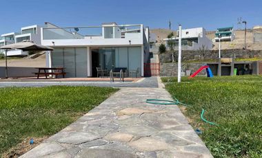 VENTA ESPECTACULAR CASA  DE PLAYA LA HONDA CERRO AZUL