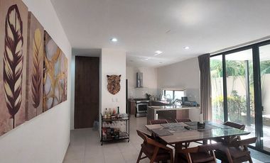 CASA AMUEBLADA  3 HABITACIONES EN RESIDENCIAL THULA, PLAYA DEL CARMEN QUINTANA ROO NV300