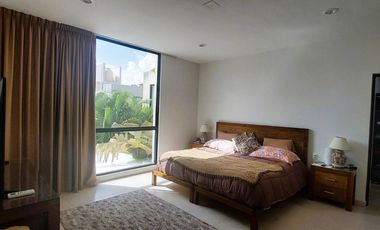 CASA AMUEBLADA  3 HABITACIONES EN RESIDENCIAL THULA, PLAYA DEL CARMEN QUINTANA ROO NV300