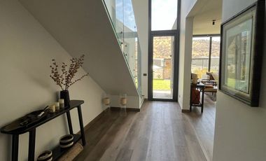 VENTA CASA MEDITERRANEA PIEDRA ROJA  2 PISOS, 3D + 3B + PIEZA SERVICIO + TERRAZA CON QUINCHO, COLEGIOS PEDREGALES, SAN ANSELMO, ALEMAN, SAN JOSE