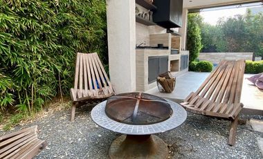 VENTA CASA MEDITERRANEA EN PIEDRA ROJA, 2 PISOS 3D + 3B + ESCRITORIO + PISCINA + TERRAZA + QUINCHO , COLEGIOS PEDREGALES, ALEMAN, SAN ANSELMO,SAN JOSE