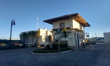 En Venta Casa Fracc Bosques del Paraiso (Cerca del la clinica 3 Imss) Zona Norte