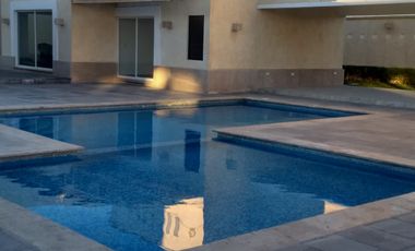 En Venta Casa Fracc Bosques del Paraiso (Cerca del la clinica 3 Imss) Zona Norte