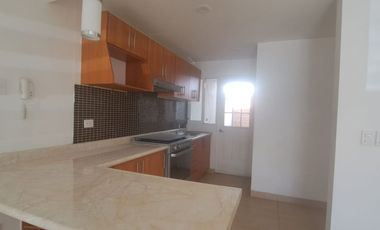 En Venta Casa Fracc Bosques del Paraiso (Cerca del la clinica 3 Imss) Zona Norte