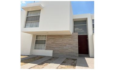 RENTO CASA AMUEBLADA EN PRIVADA PUERTA NATURA.
