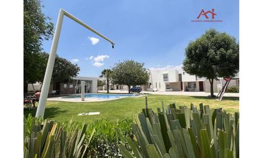 RENTO CASA AMUEBLADA EN PRIVADA PUERTA NATURA.