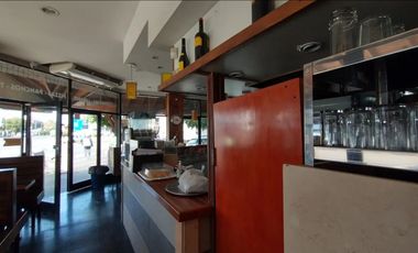 FONDO DE COMERCIO DE IMPORTANTE HELADERIA Y PIZZERIA - HURLINGHAM