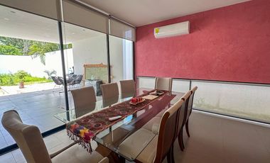 Casa en Venta en San José Tulipanes de 2 plantas