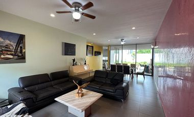 Casa en Venta en San José Tulipanes de 2 plantas