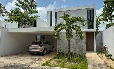 Casa en Venta en San José Tulipanes de 2 plantas