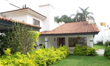 Casa en Renta, en Bugambilias, cerca de Plaza Bugambilias, Zapopan