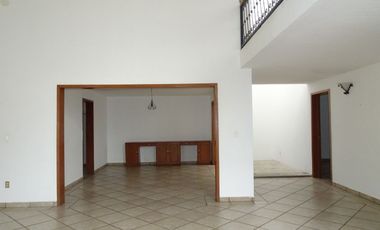 Casa en Renta, en Bugambilias, cerca de Plaza Bugambilias, Zapopan