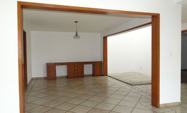 Casa en Renta, en Bugambilias, cerca de Plaza Bugambilias, Zapopan