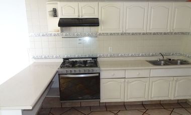 Casa en Renta, en Bugambilias, cerca de Plaza Bugambilias, Zapopan