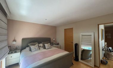 Se vende linda casa en condominio en Lomas Quebradas .